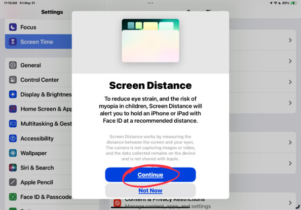 Attivare la distanza dello schermo su iPhone, iPad o Mac